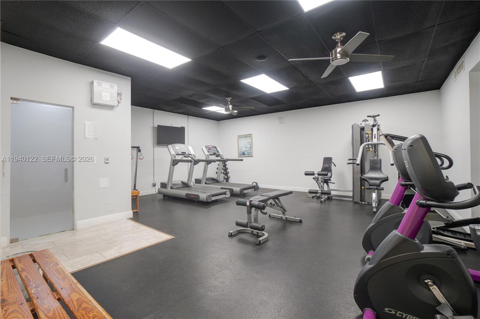 VILLAS AT CARRIAGE HILLS - Residential Lease