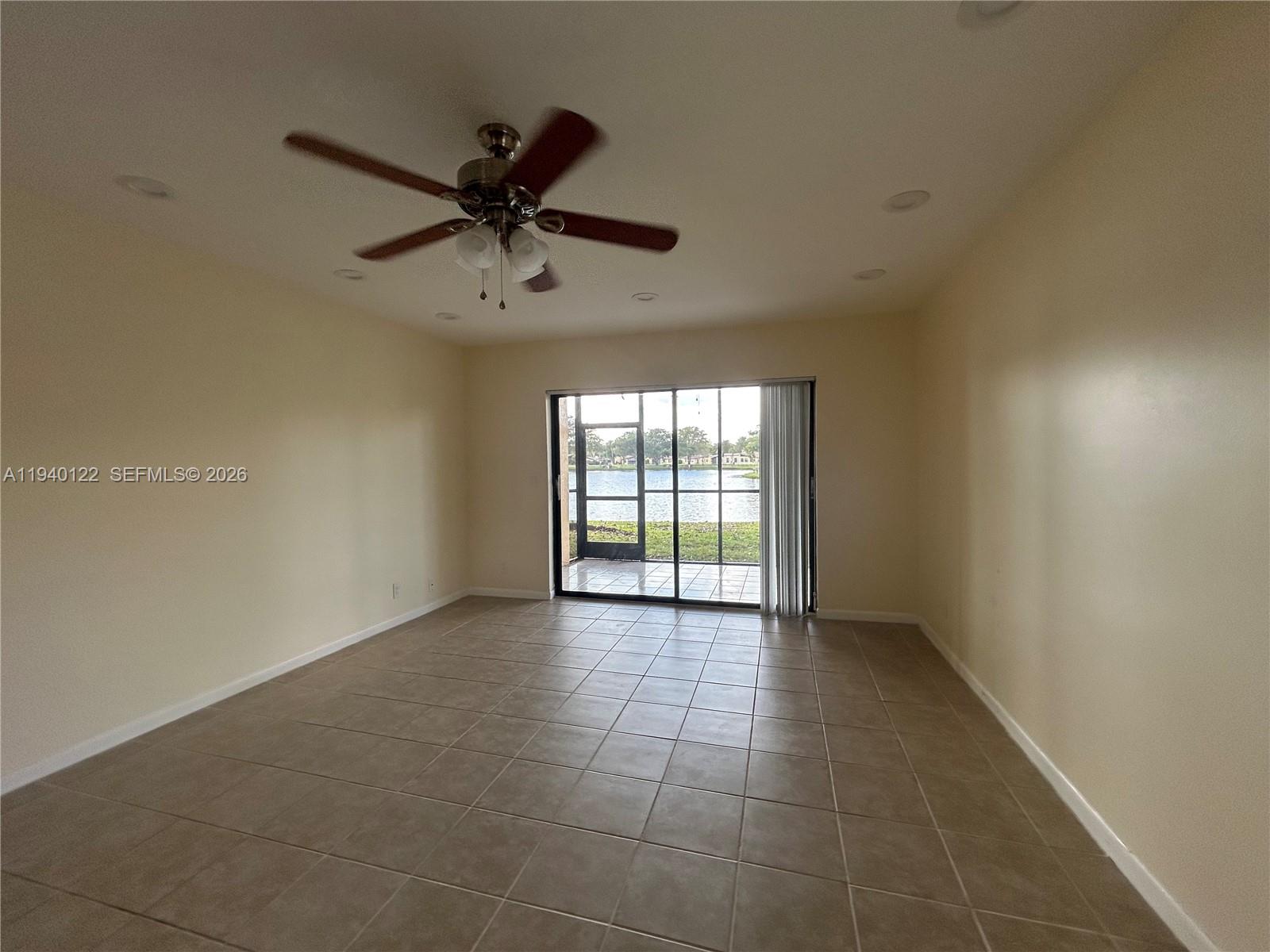 VILLAS AT CARRIAGE HILLS - Residential Lease