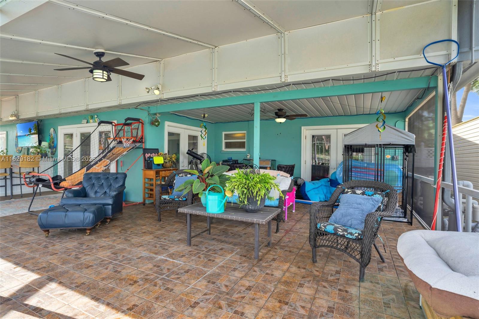 GULF ACRES - Residential