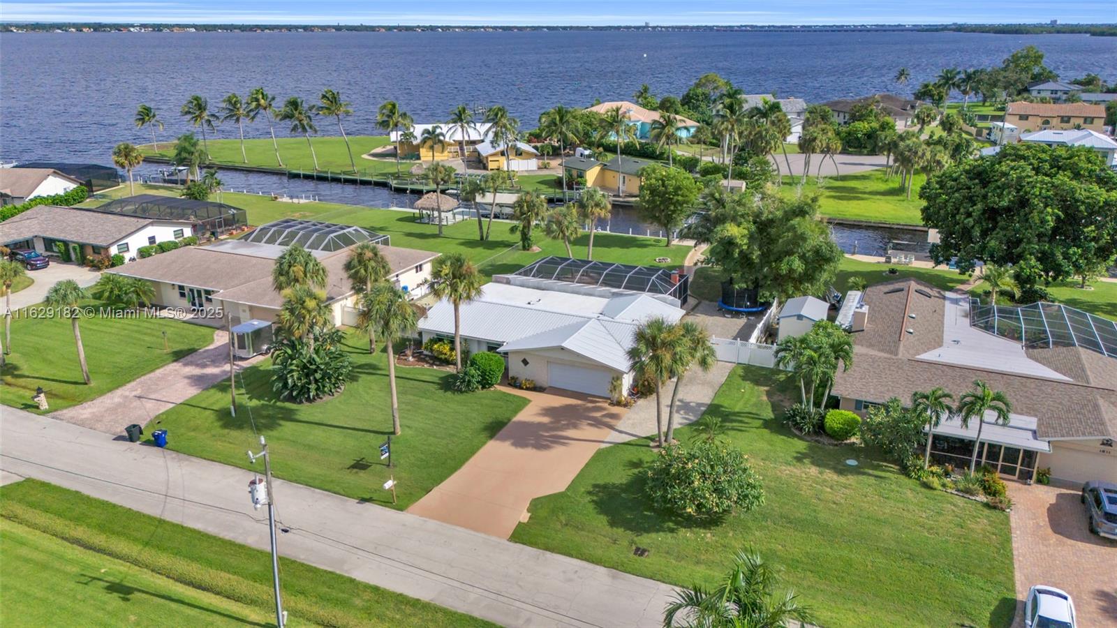 GULF ACRES - Residential