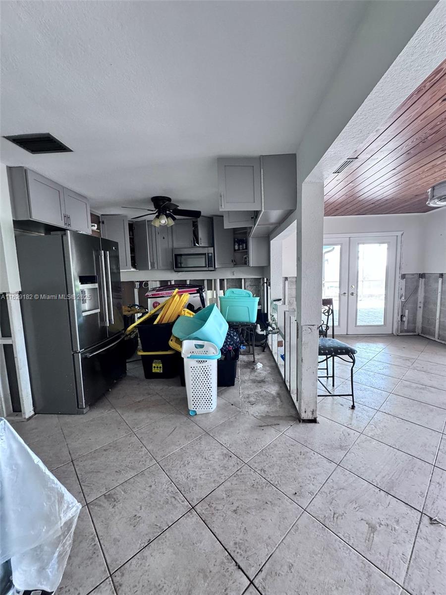 GULF ACRES - Residential