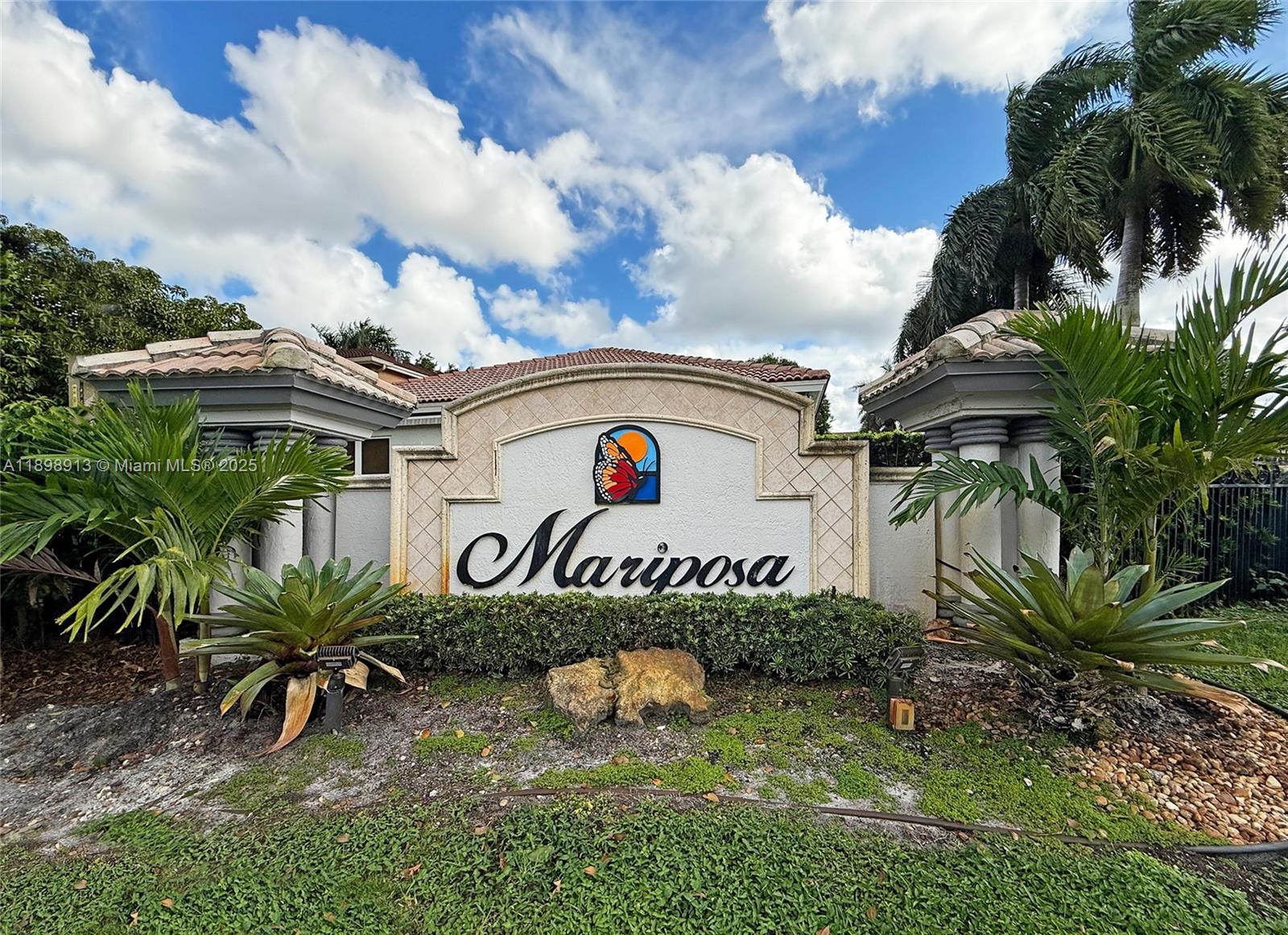 Welcome to this charming 3-bedroom, 2-bath single-family home located in the highly sought-after gated community of Monarch Lakes. This well-maintained residence features a newer A/C (2023) ensuring comfort and efficiency year-round.Enjoy LOW HOA fees
Conveniently situated near A-rated schools, top-rated shopping and dining, and with easy access to I-75 and the Florida Turnpike, this home offers both comfort and convenience.
Don’t miss the opportunity to live in one of Miramar’s most desirable neighborhoods — Monarch Lakes!