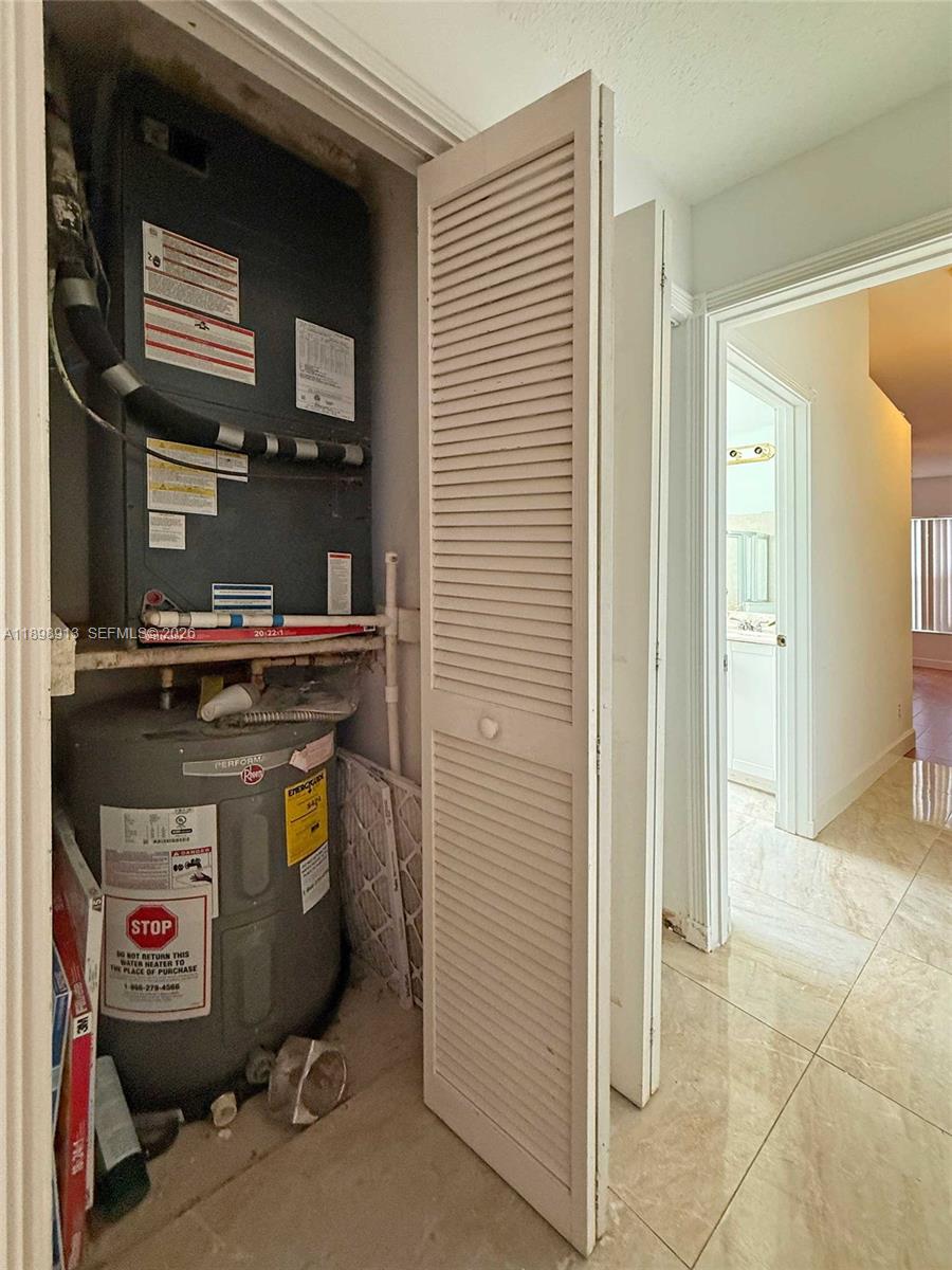 POD 8 AT MONARCH LAKES - Residential