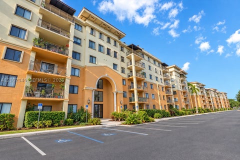 Photo of 9300 Fontainebleau Blvd #E101, Miami, FL 33172 (MLS # A12102345)