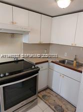 GOLDEN GATE APARTMENTS CO - Residential Lease