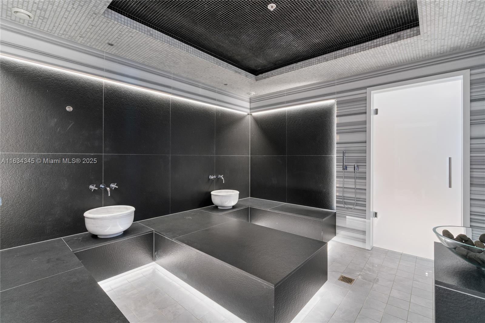 L'ATELIER CONDO - Residential