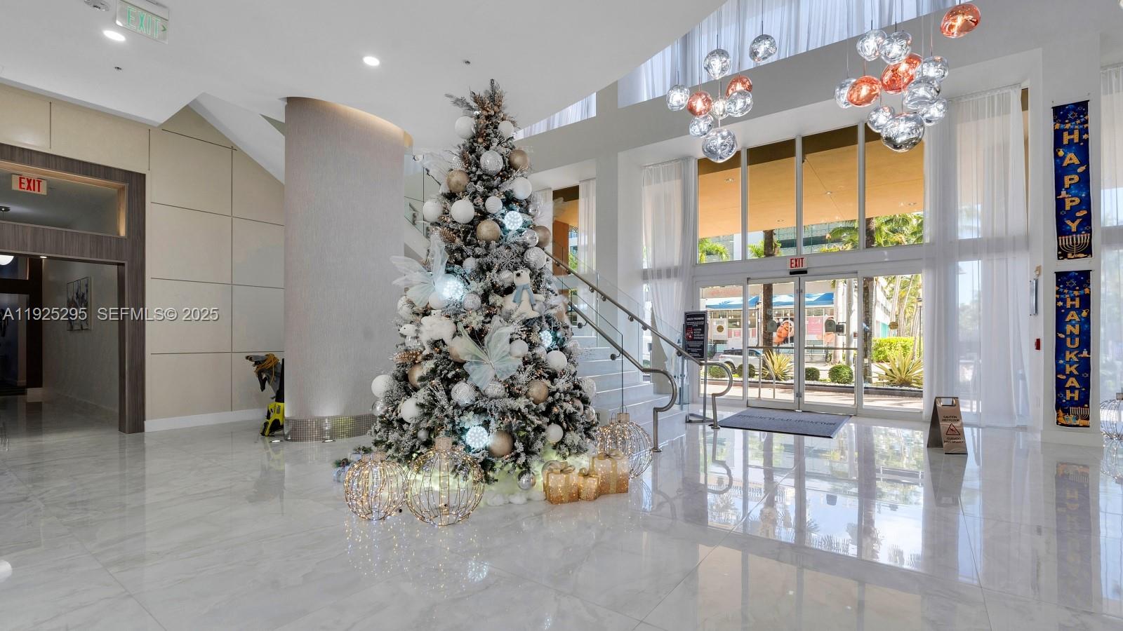 VENTURE AT AVENTURA EAST - Residential Lease