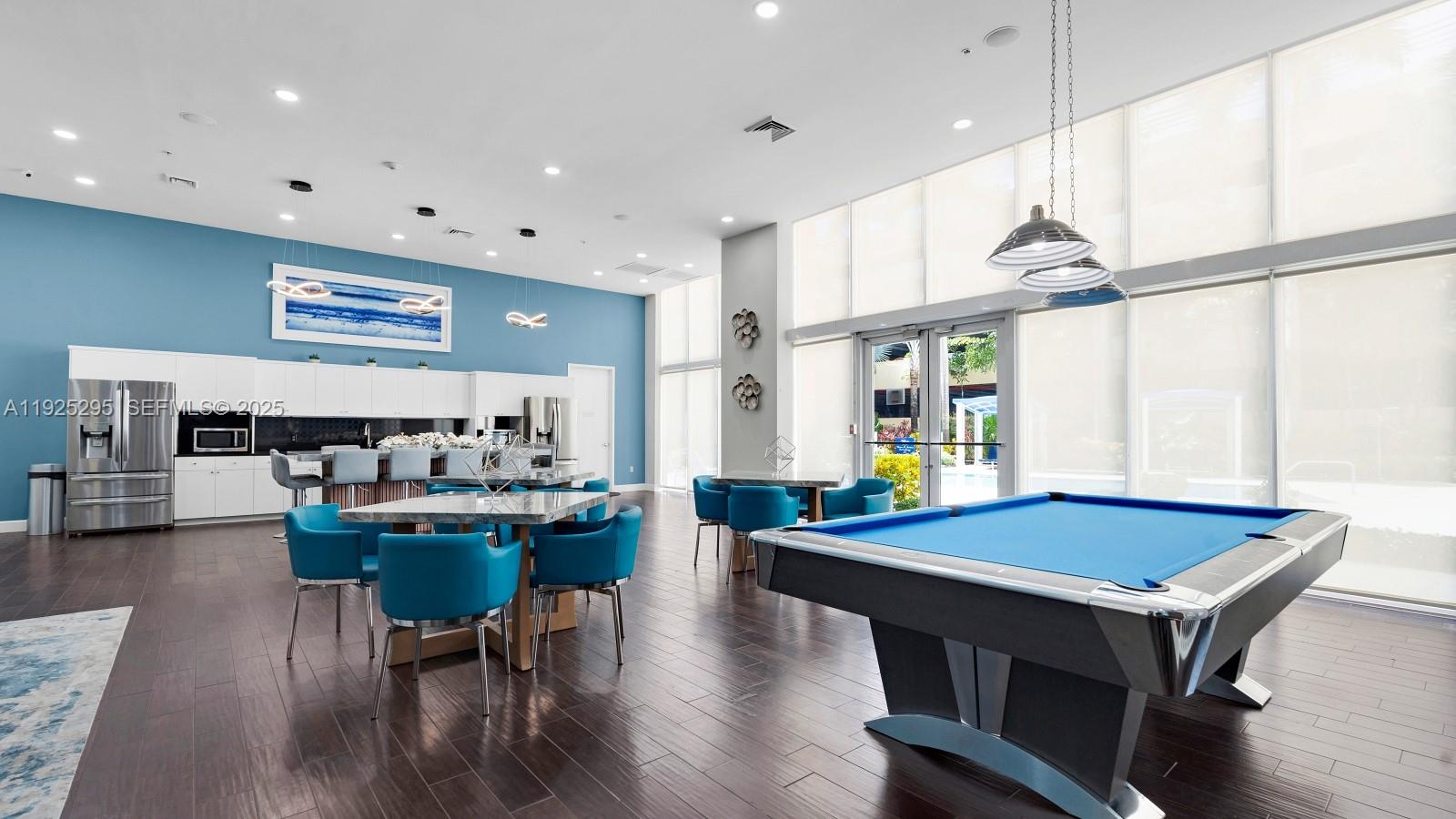 VENTURE AT AVENTURA EAST - Residential Lease