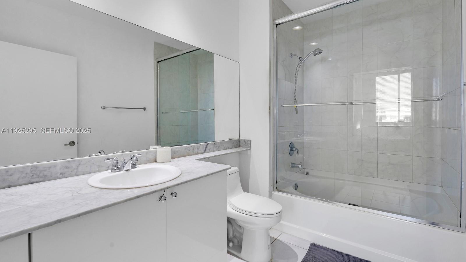 VENTURE AT AVENTURA EAST - Residential Lease