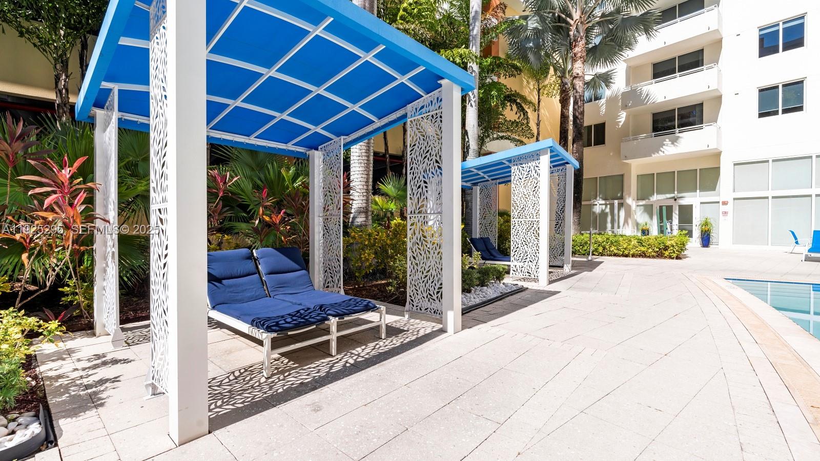 VENTURE AT AVENTURA EAST - Residential Lease