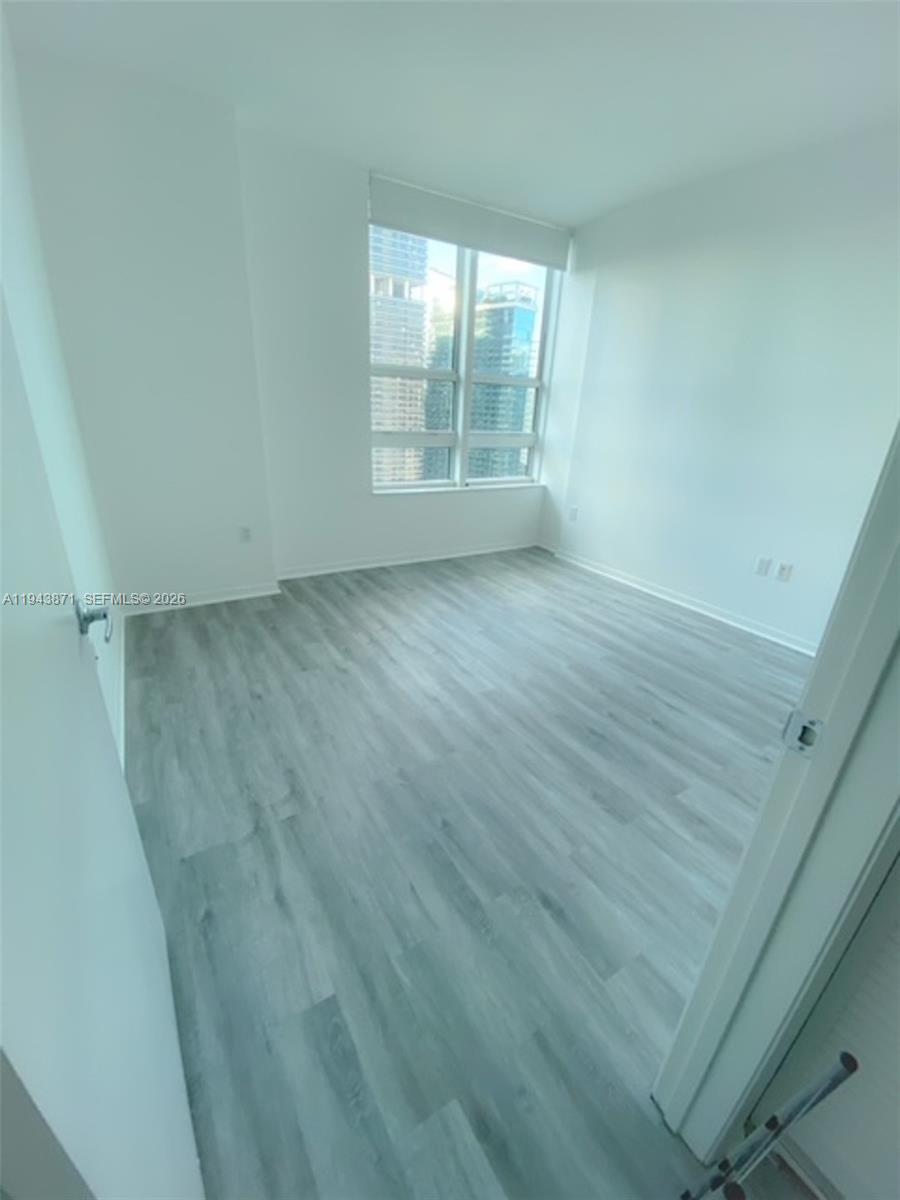 THE PLAZA 901 BRICKELL - Residential Lease