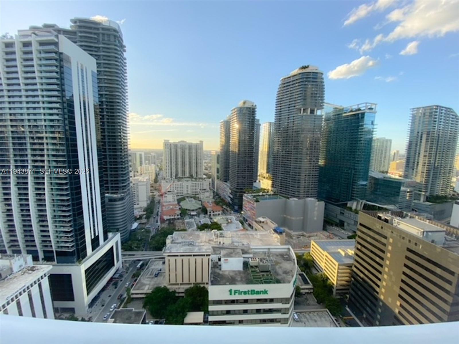 THE PLAZA 901 BRICKELL - Residential Lease