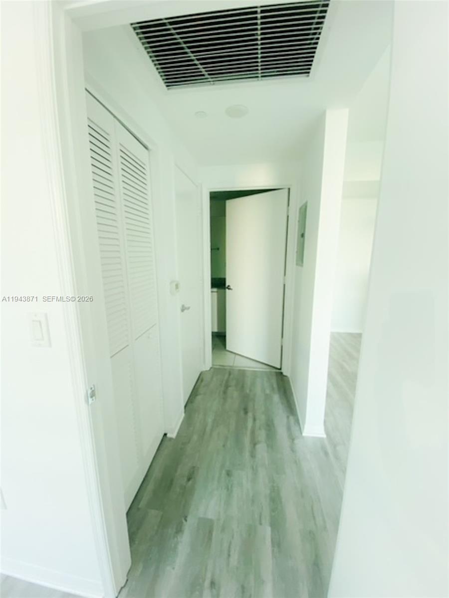 THE PLAZA 901 BRICKELL - Residential Lease