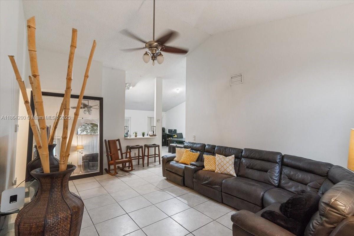 1600 SW 87th Ave