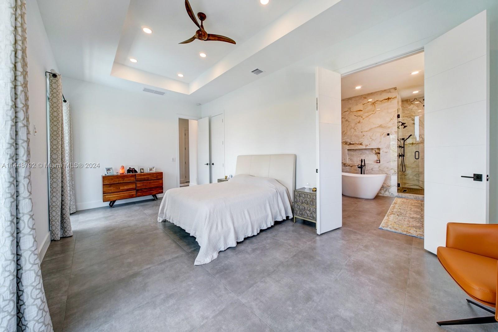 LAKE PLACID - Residential