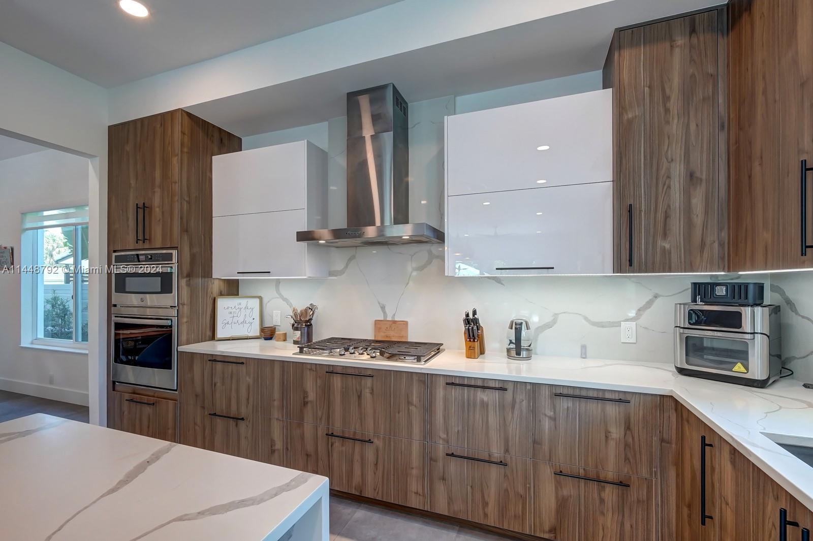 LAKE PLACID - Residential