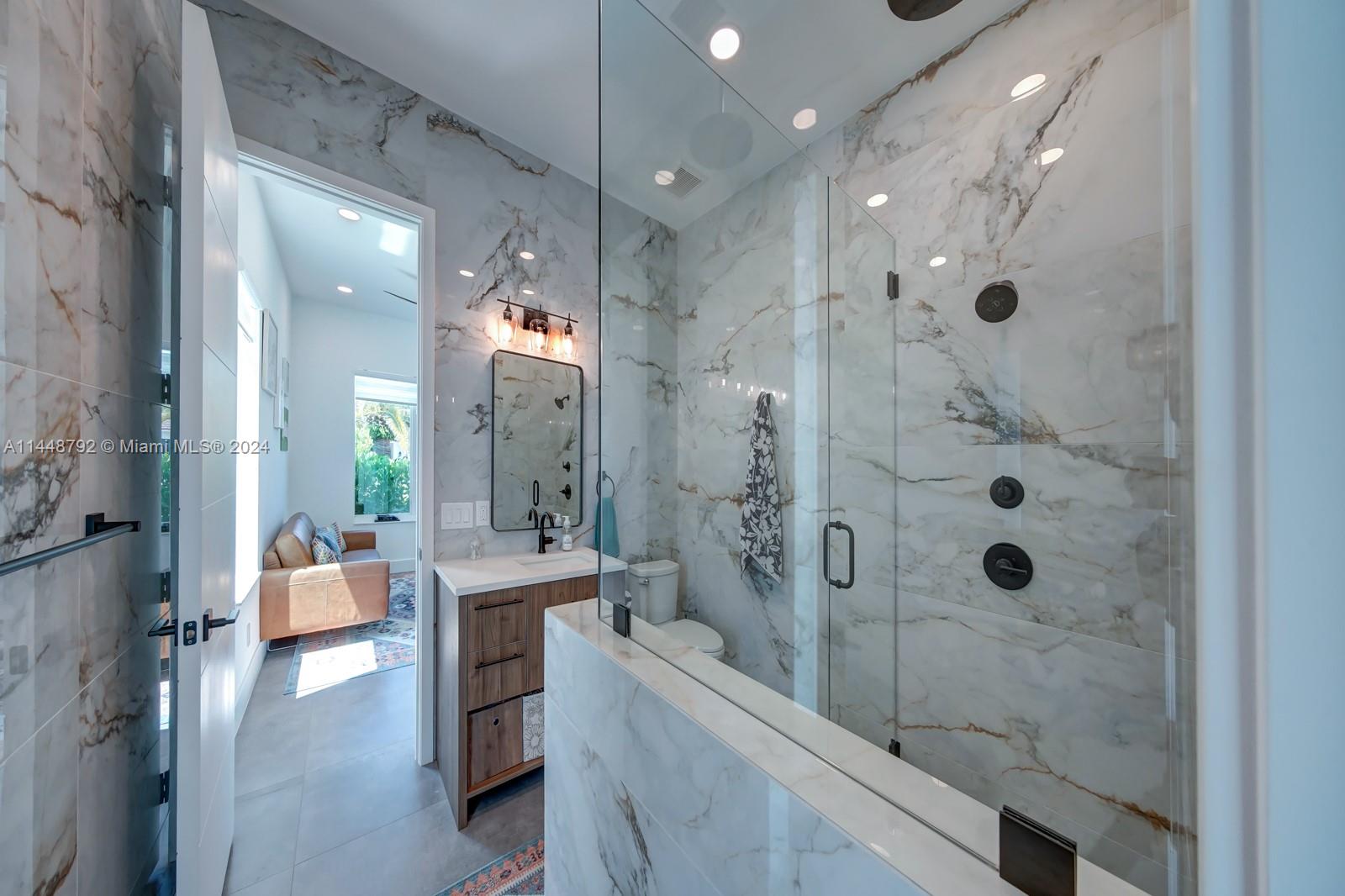 LAKE PLACID - Residential