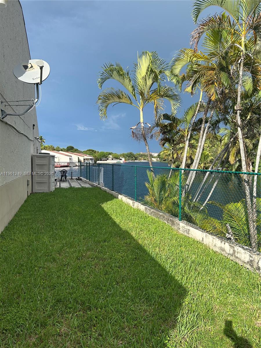 MIAMI LAKES LAKE MARTHA S - Residential