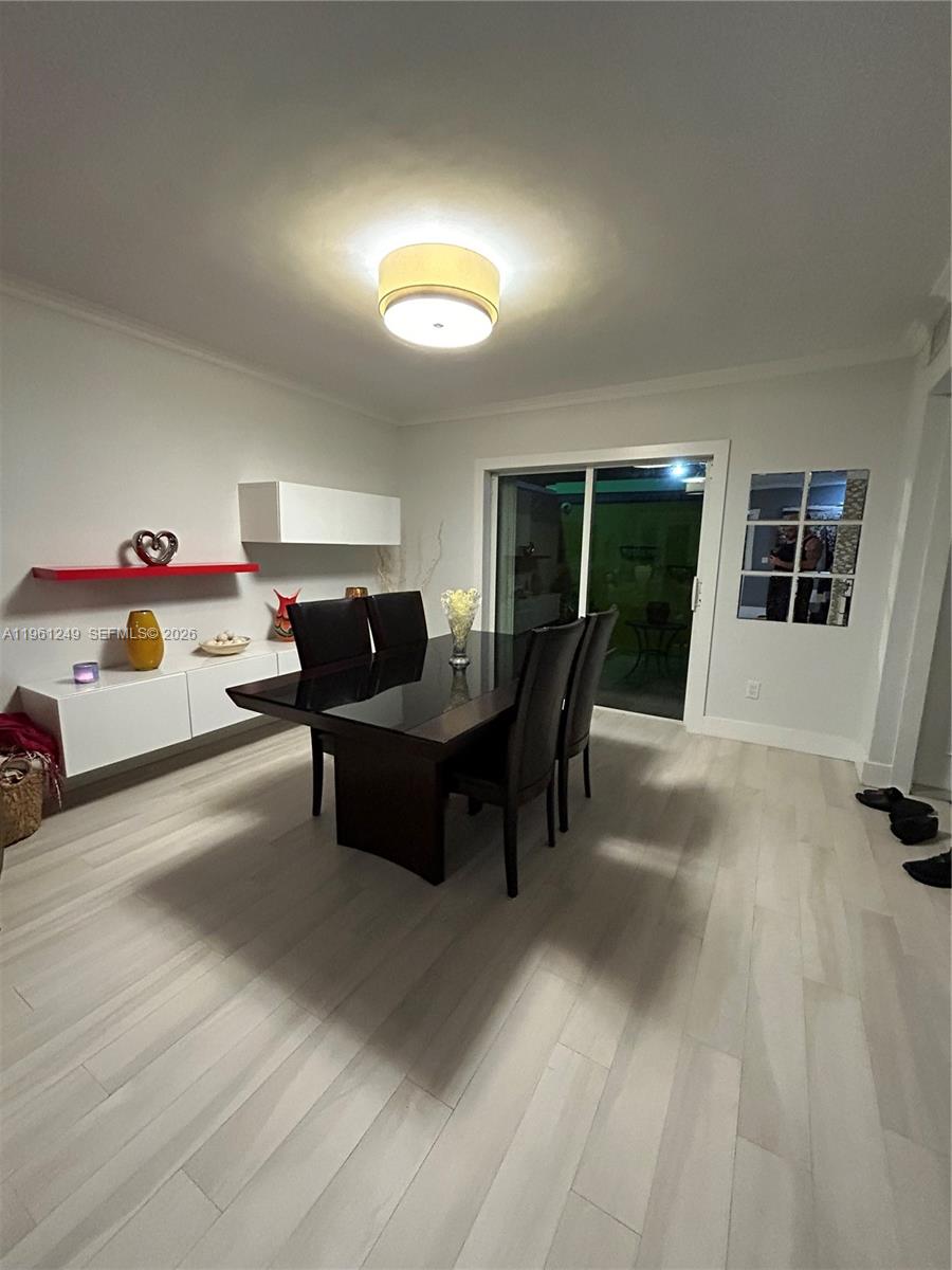 MIAMI LAKES LAKE MARTHA S - Residential