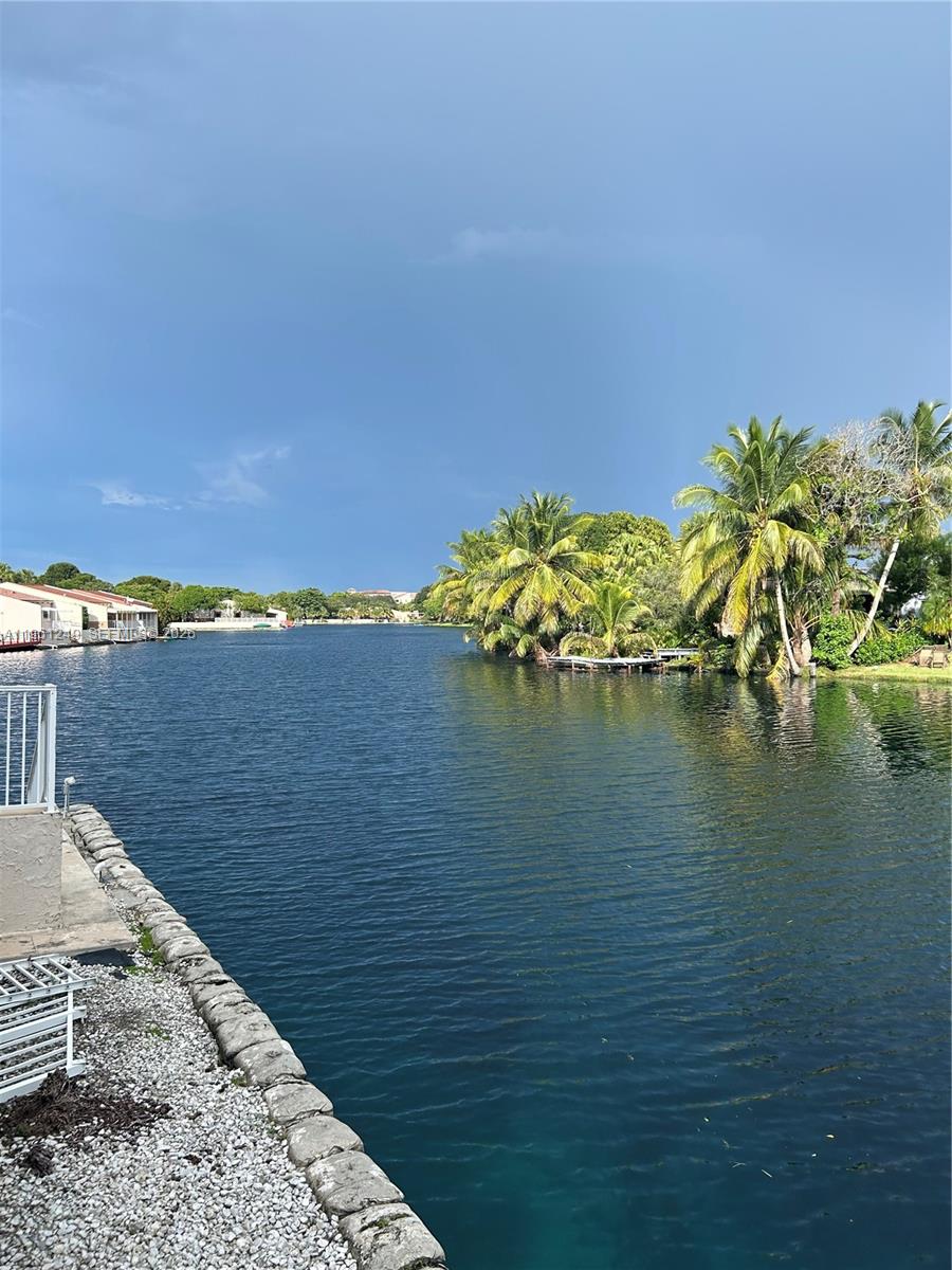 MIAMI LAKES LAKE MARTHA S - Residential