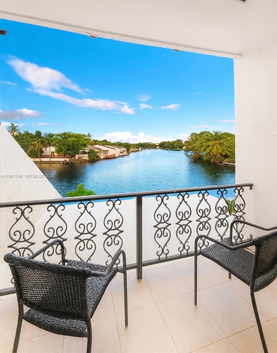 MIAMI LAKES LAKE MARTHA S - Residential