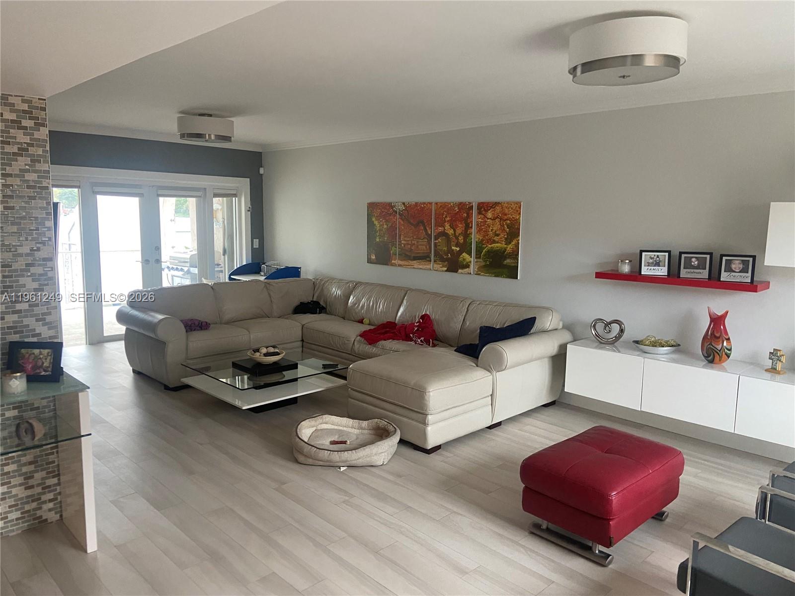 MIAMI LAKES LAKE MARTHA S - Residential