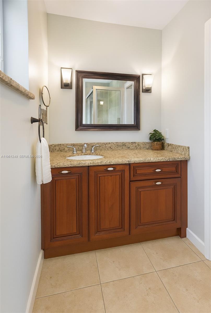 MIAMI LAKES LAKE MARTHA S - Residential