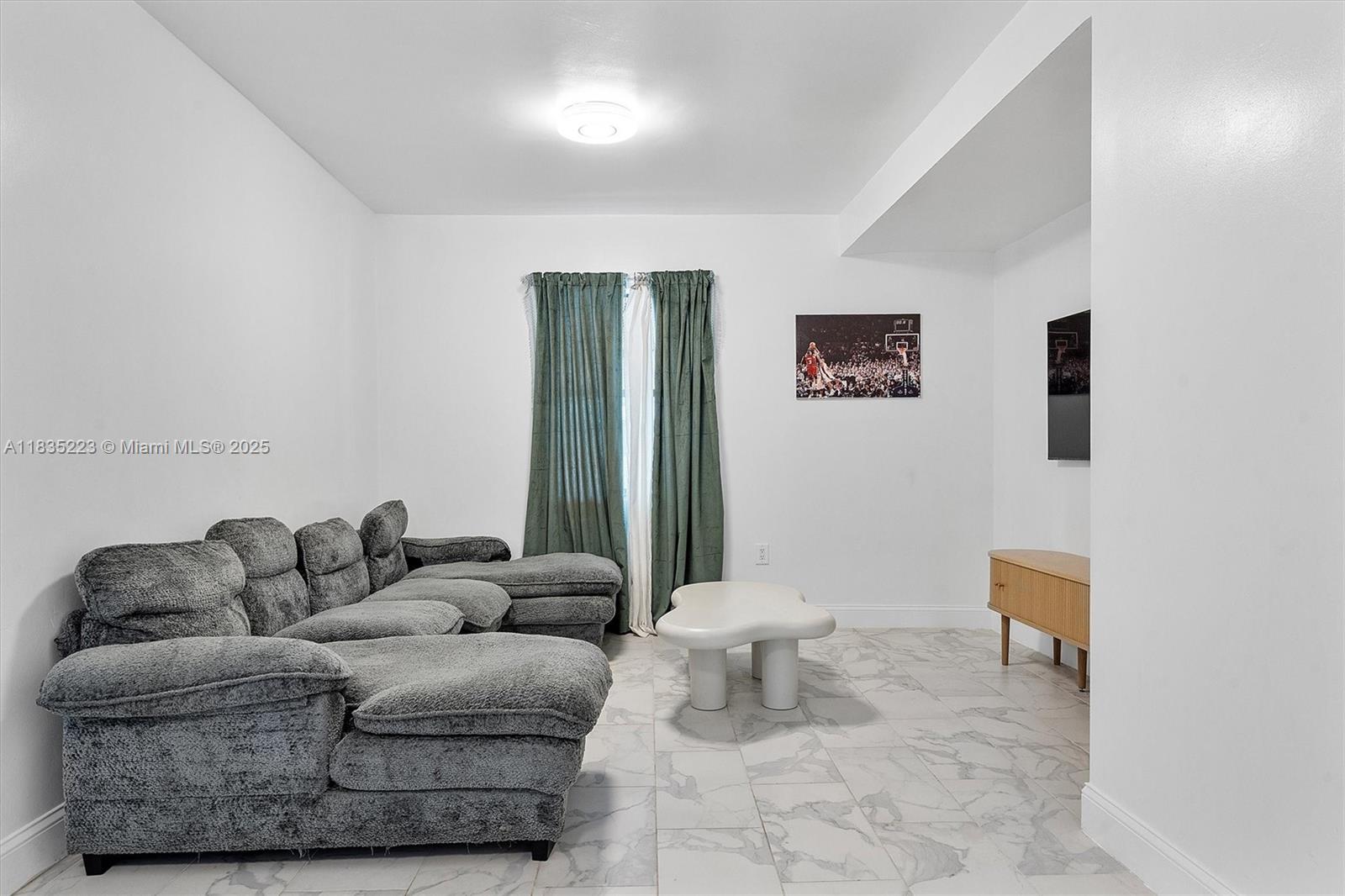 1100 NW 151st St
