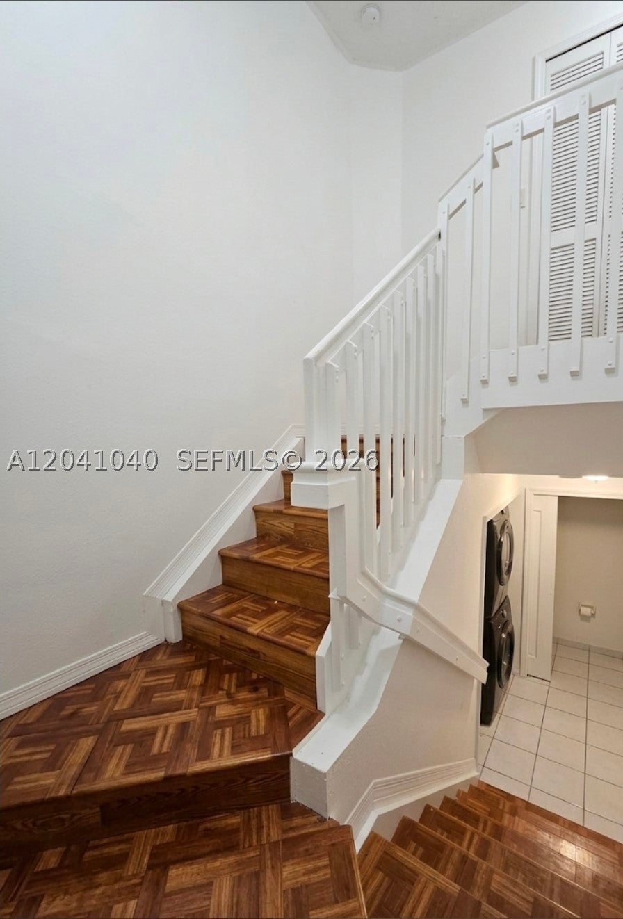8936 W Flagler St 204