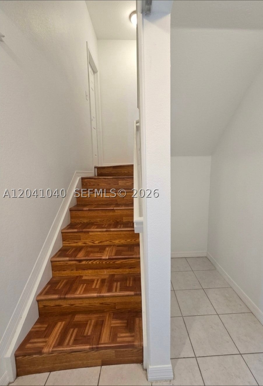 8936 W Flagler St 204