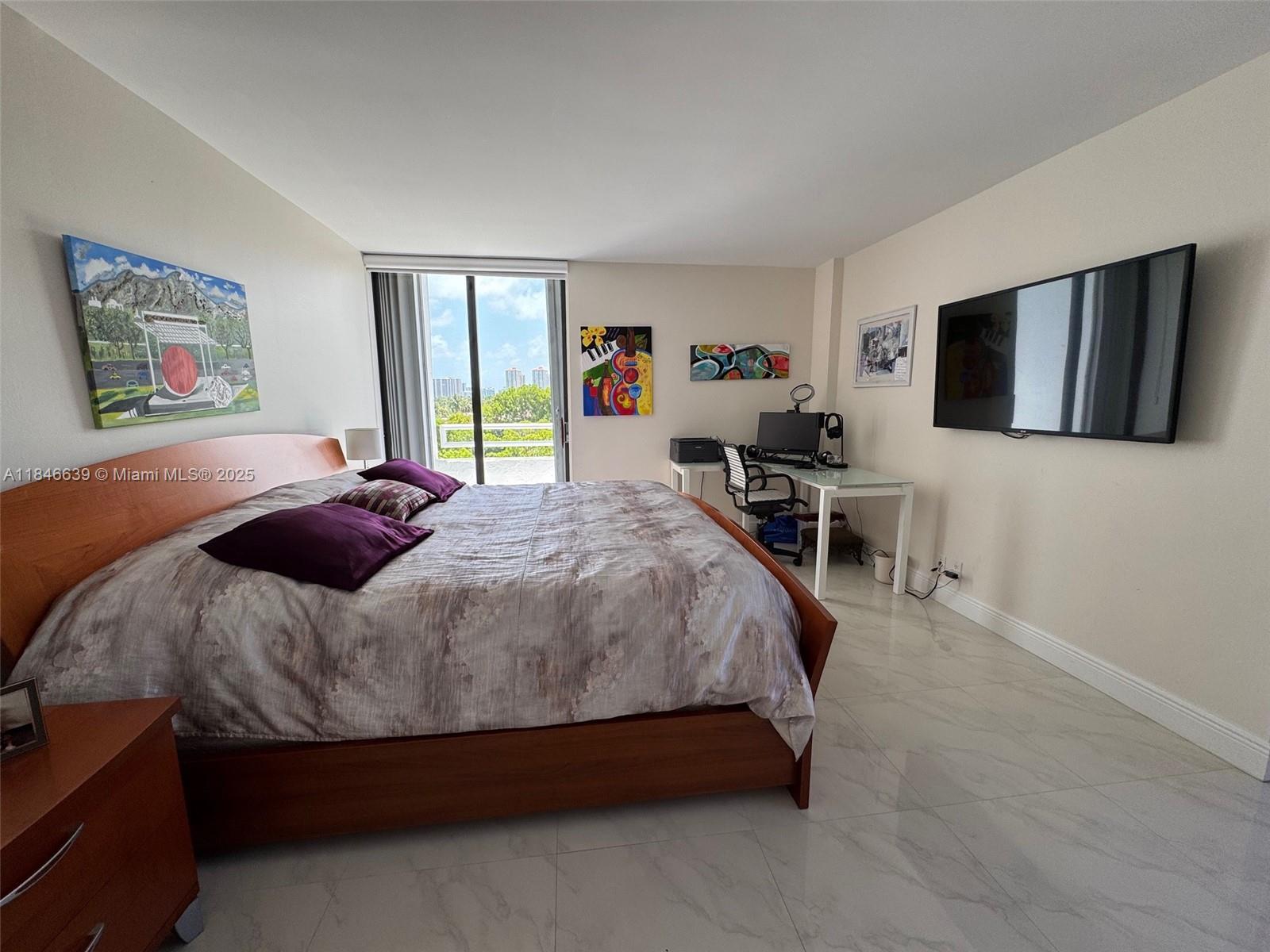 DELVISTA TOWERS CONDO - Residential