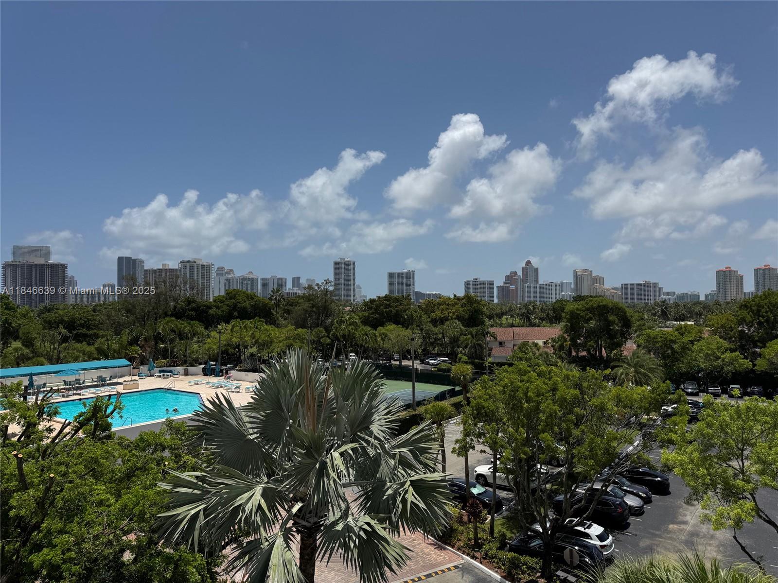 DELVISTA TOWERS CONDO - Residential