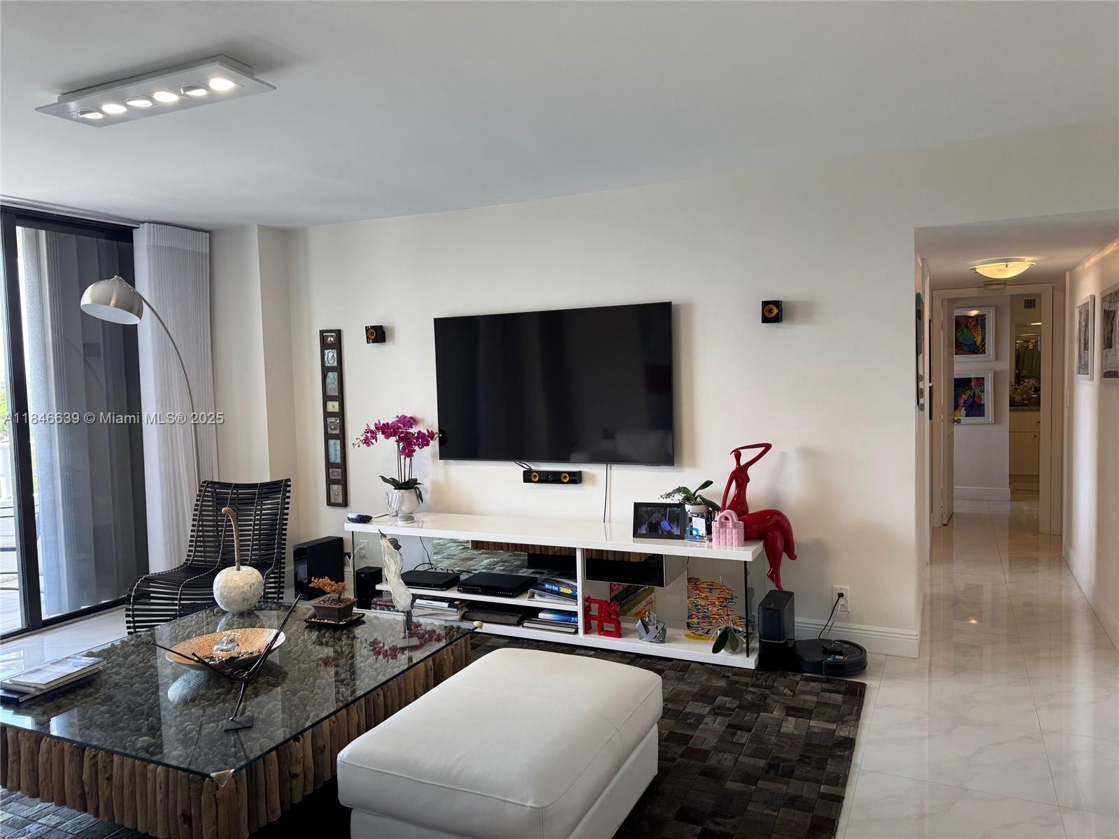 DELVISTA TOWERS CONDO - Residential