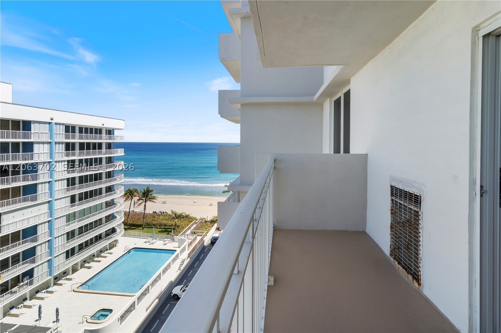 3215 S Ocean Blvd