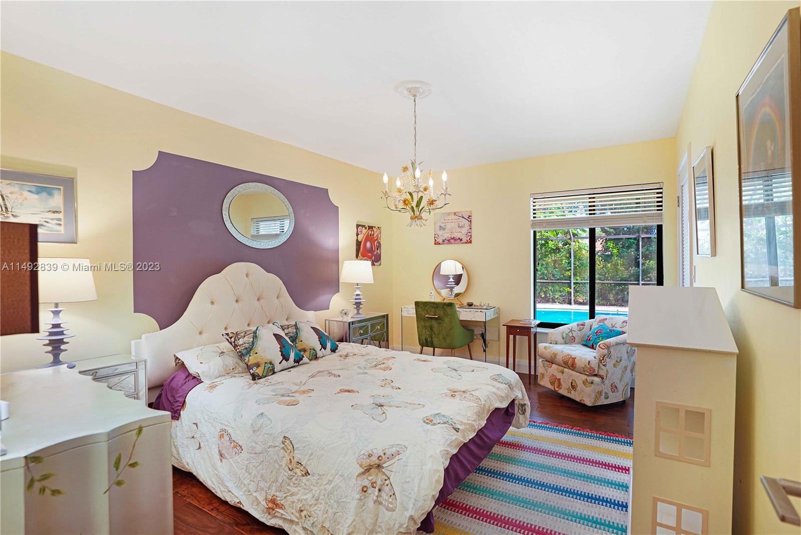 CLINTON GROVE ESTS - Residential