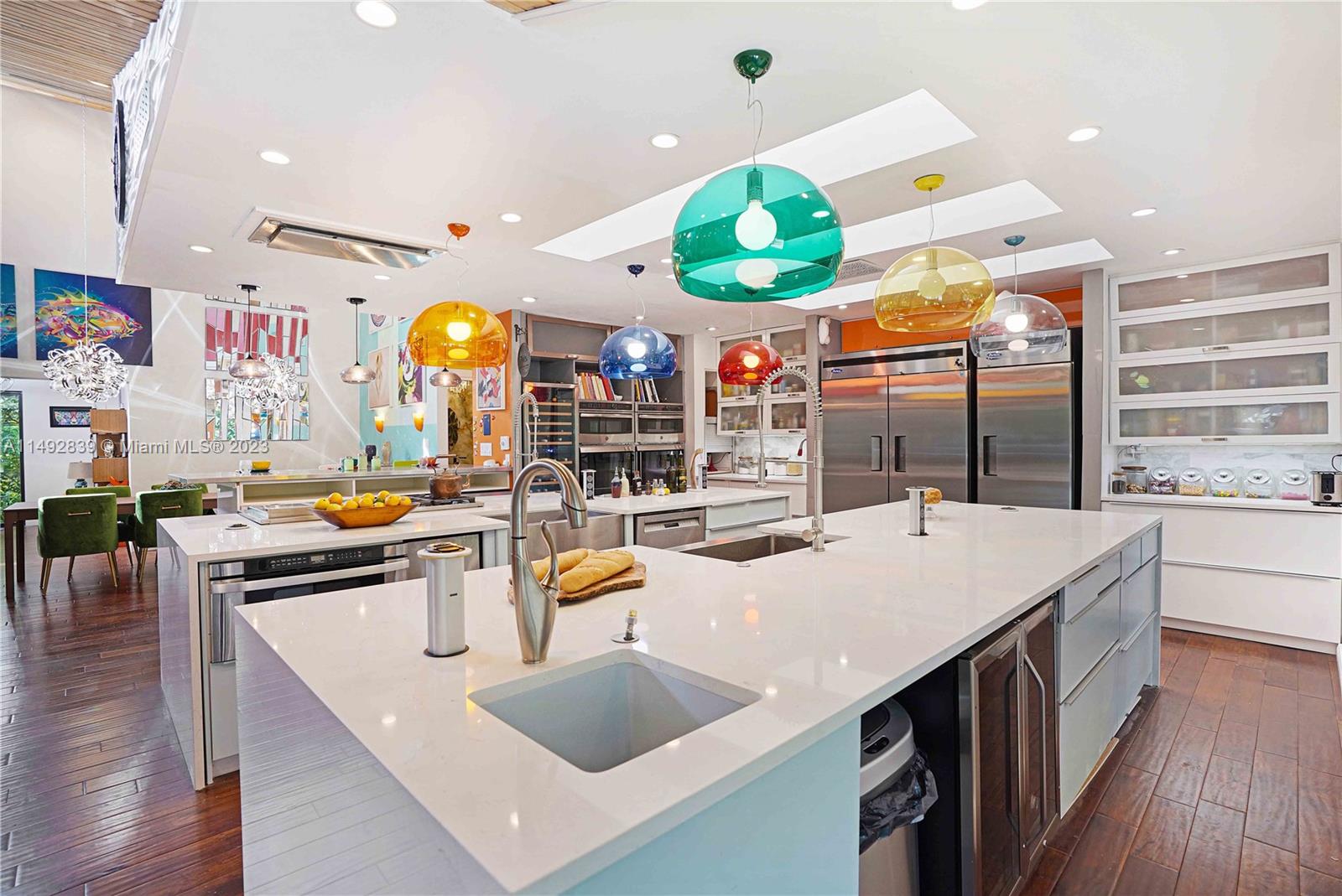 CLINTON GROVE ESTS - Residential