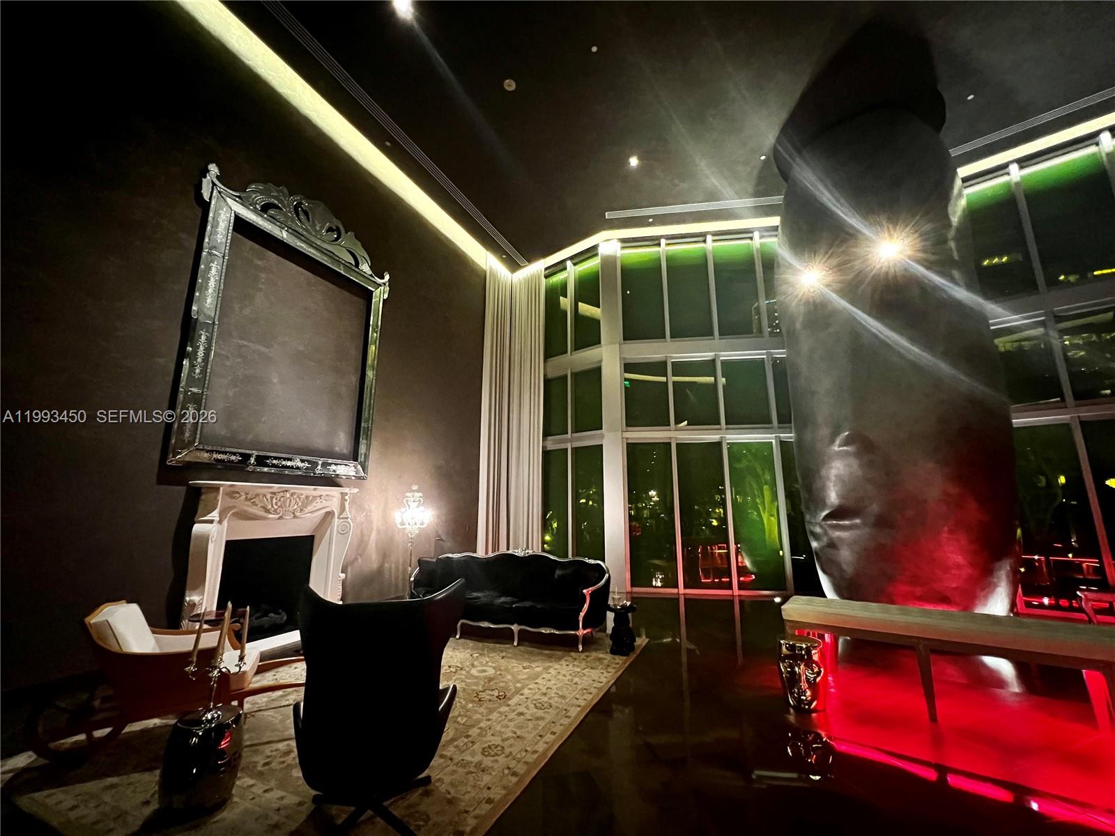 ICON BRICKELL NO TWO - Residential