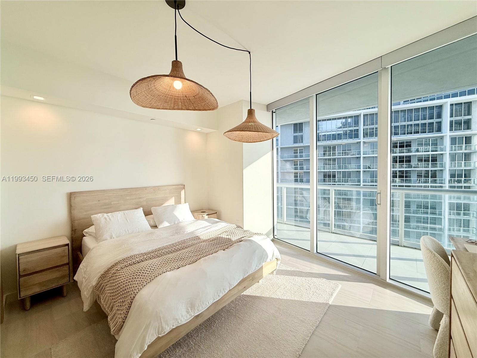 ICON BRICKELL NO TWO - Residential