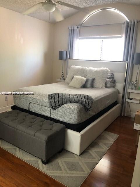 NAPOLI GARDENS AT CORAL S - Residential