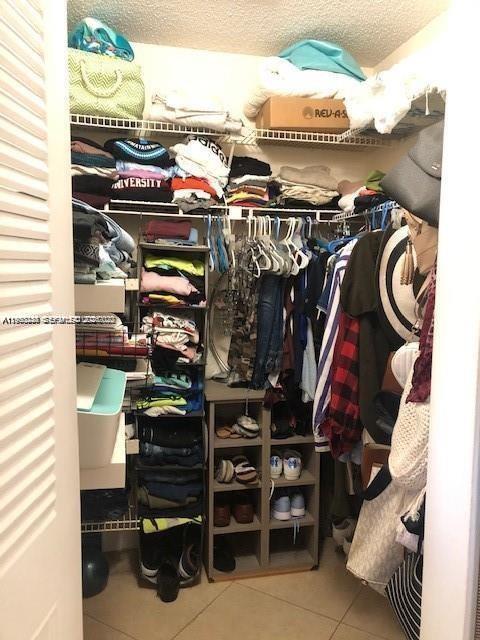 NAPOLI GARDENS AT CORAL S - Residential