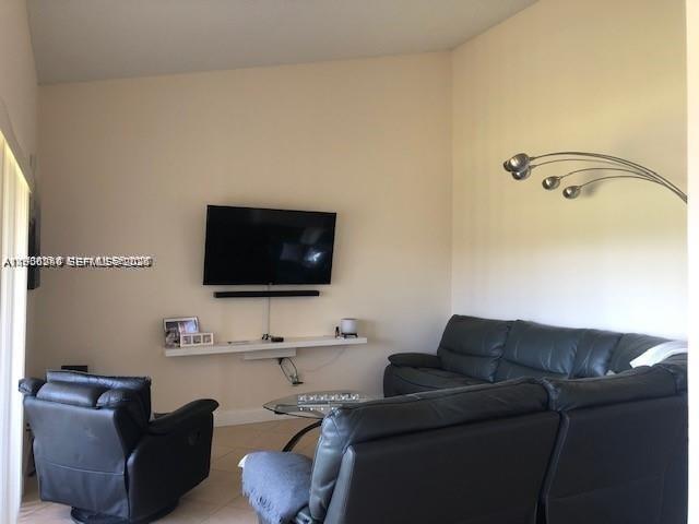 NAPOLI GARDENS AT CORAL S - Residential