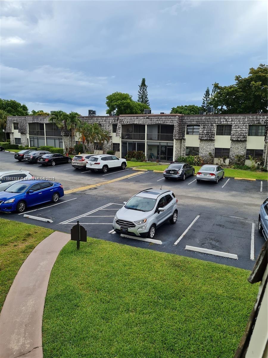 OAKLAND SHORES CONDOMINIUM - Residential