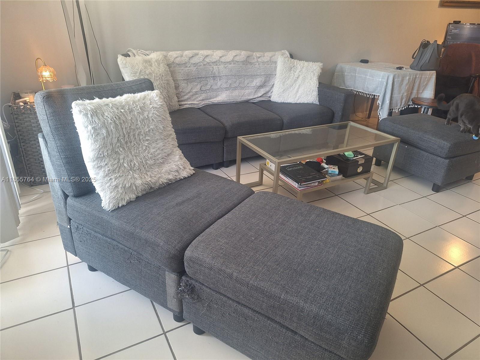 OAKLAND SHORES CONDOMINIUM - Residential
