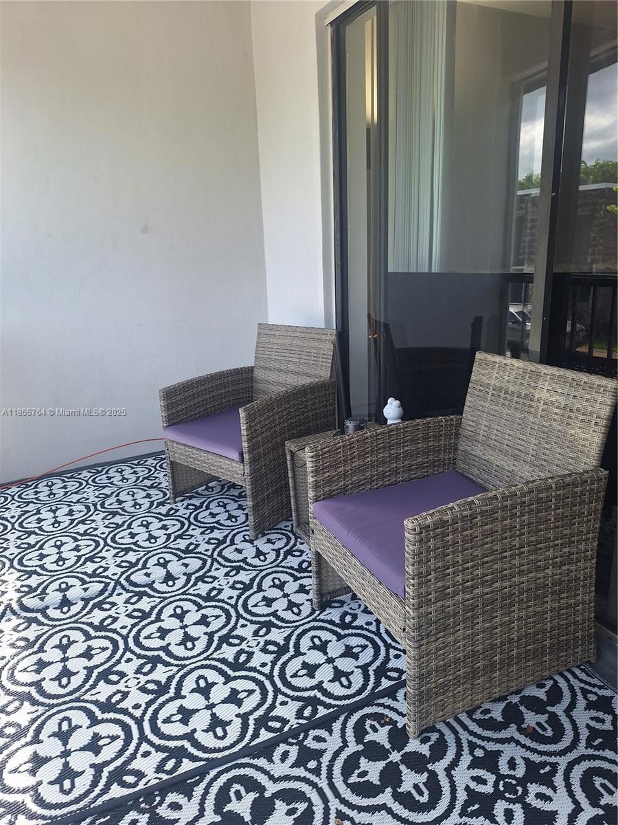 OAKLAND SHORES CONDOMINIUM - Residential