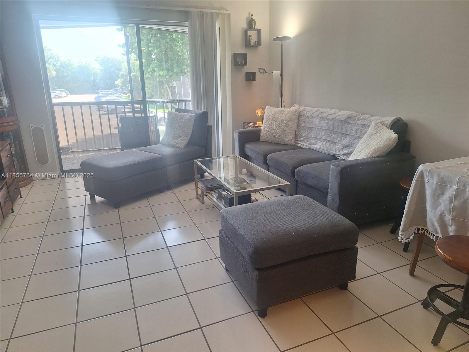 OAKLAND SHORES CONDOMINIUM - Residential