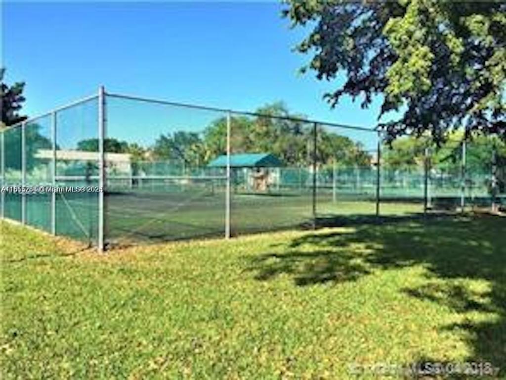 OAKLAND SHORES CONDOMINIUM - Residential