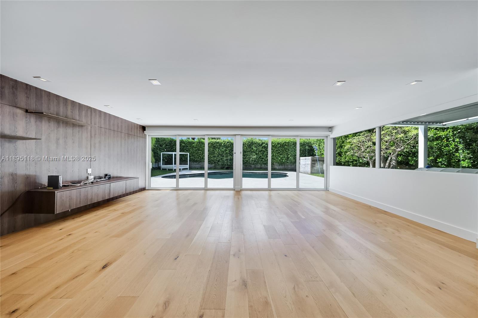View photos, virtual tours, details... 5244 Alton Rd