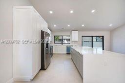 KENDALE COUNTRY CLUB ESTS - Residential