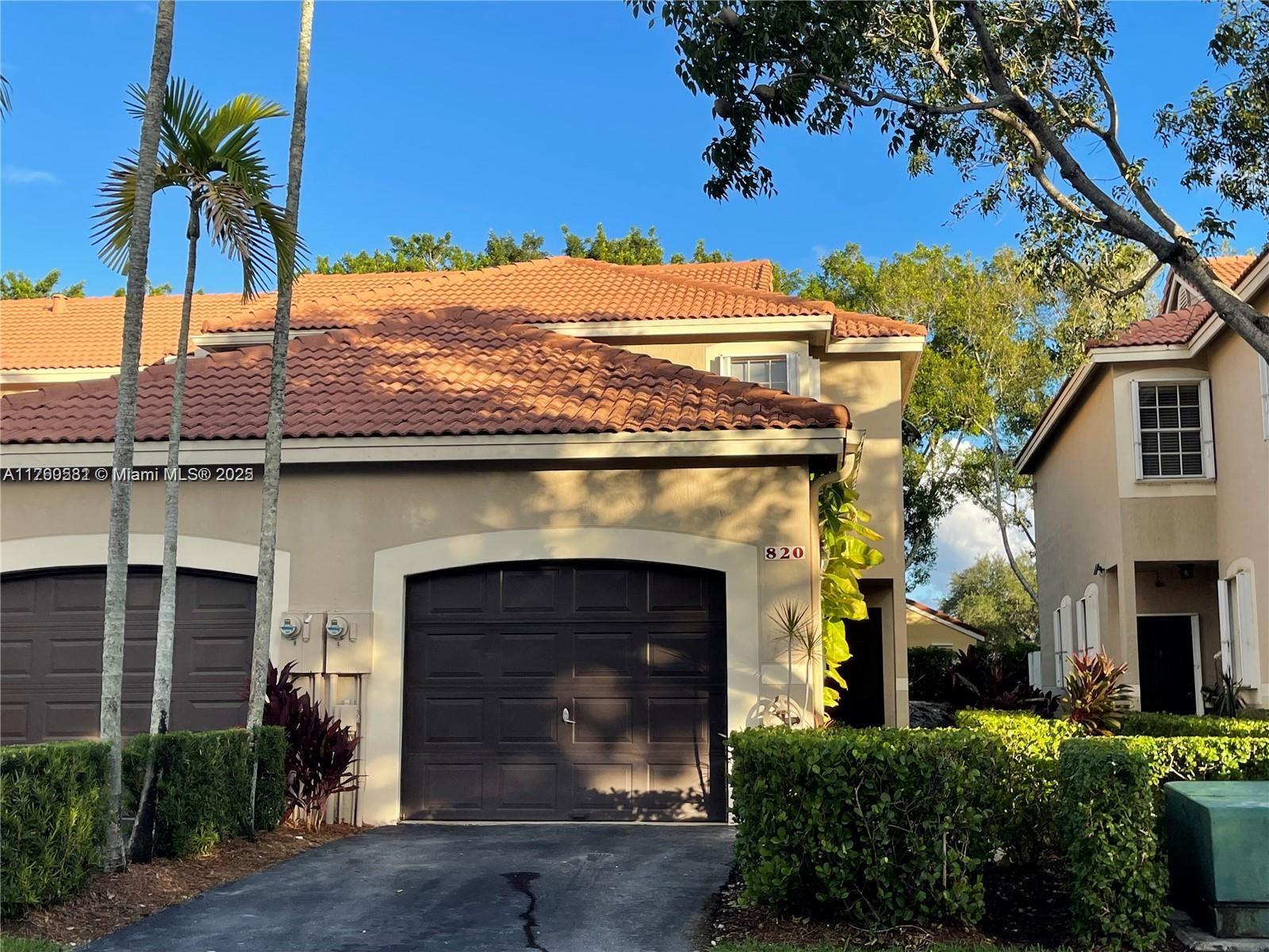 820 Sorrento Dr 820