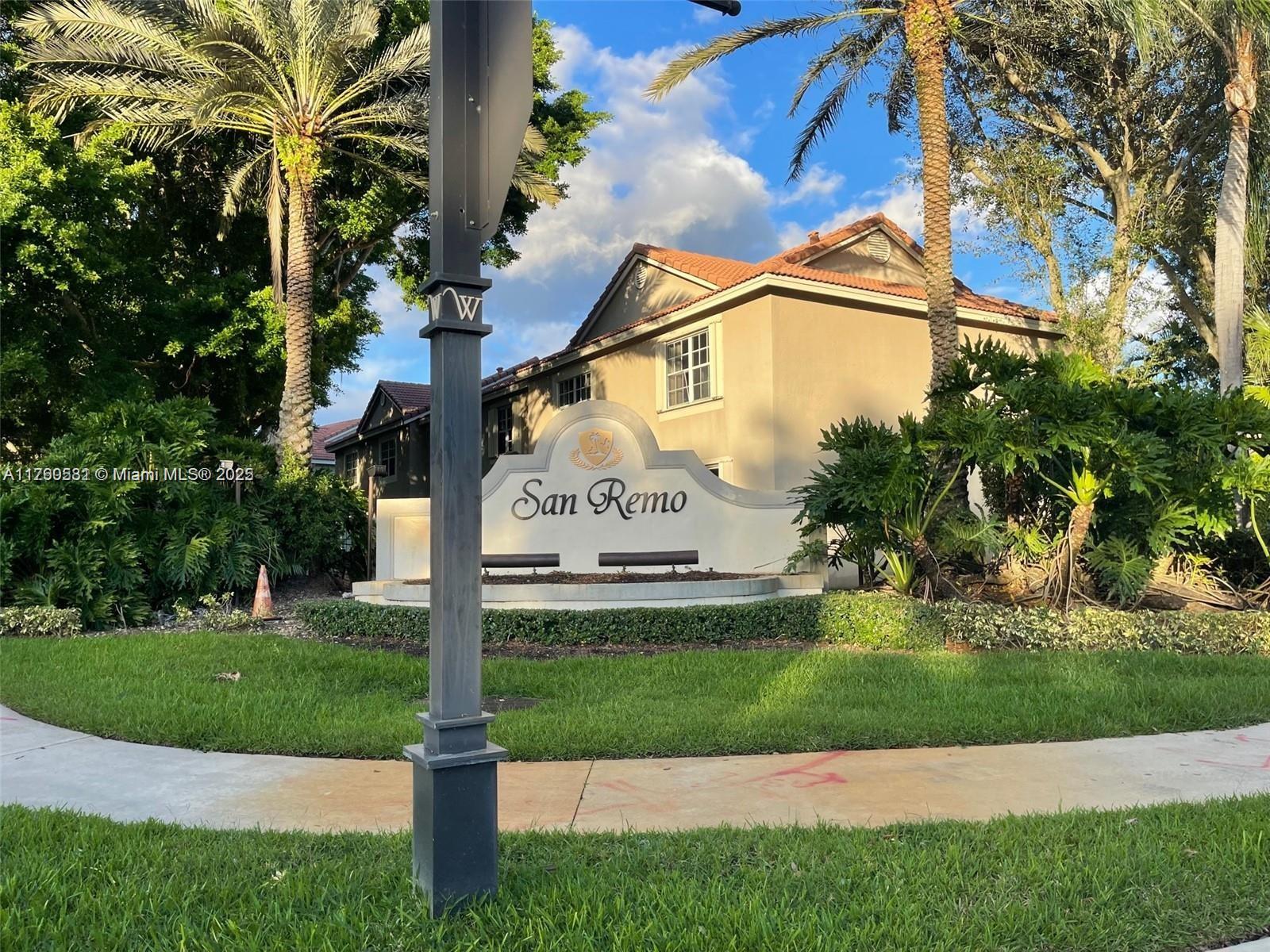 Rental Property at 820 Sorrento Dr 820, Weston, Broward County, Florida - Bedrooms: 2 
Bathrooms: 3  - $3,200 MO.